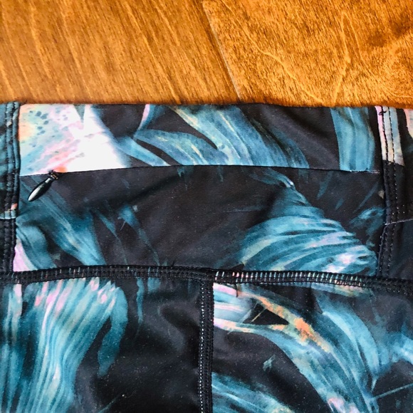 COPY - Fabletics crop legging - Picture 4 of 4